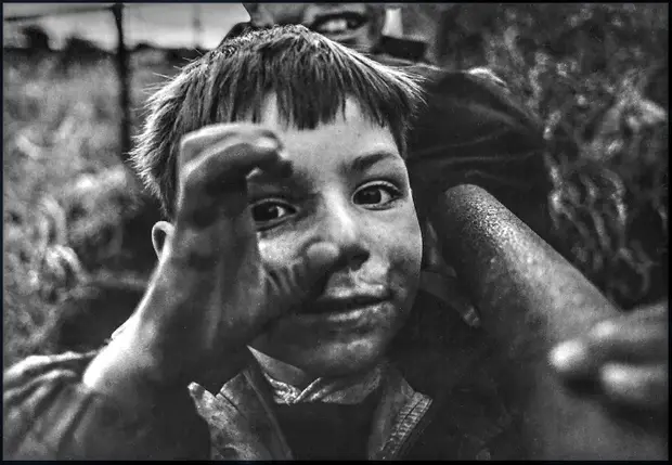 Enfant et Photographe Tonemapped